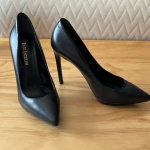 Enzo Angiolini high heels. Size  7 1/2 Gently worn. Great condition